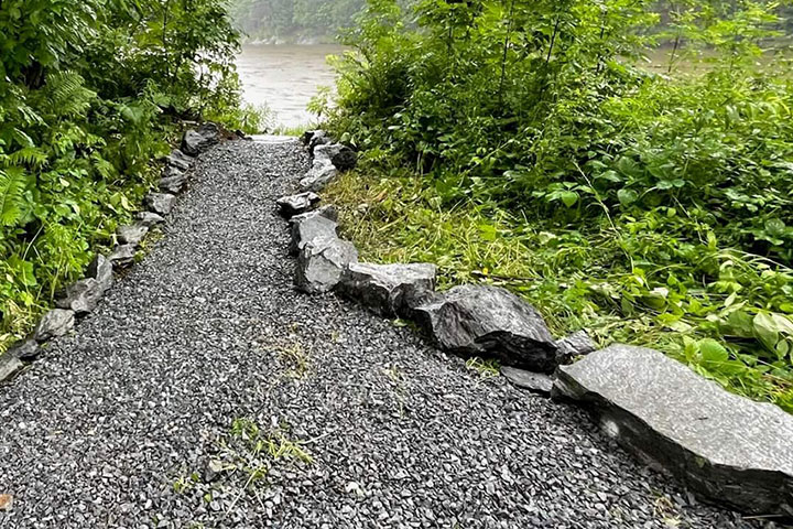 new stone trail
